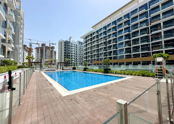 Stylish 1Br High Floor City View